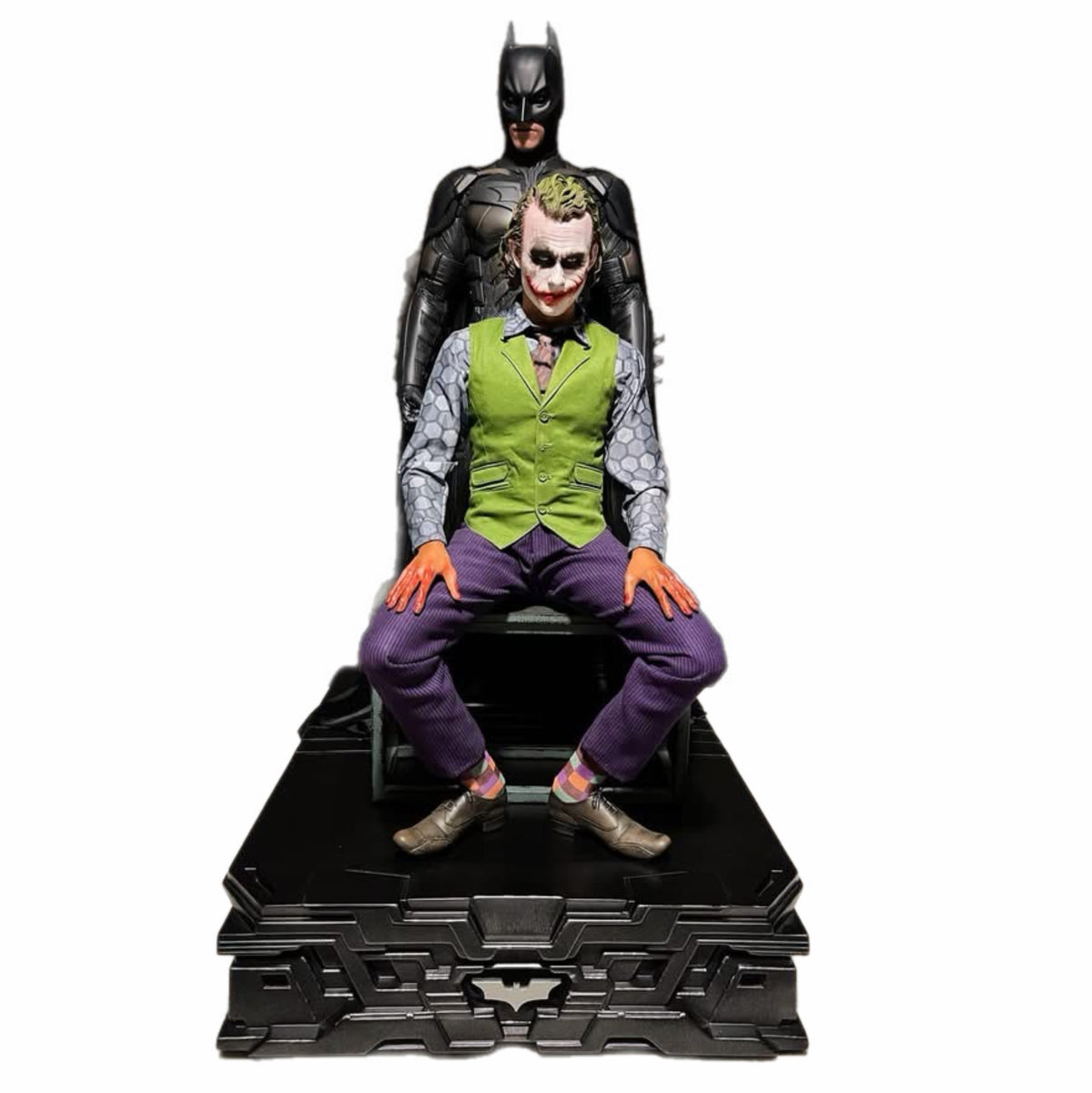 Queen Studios Batman & Joker Dark Knight Combo with Extra Base ( RARE )