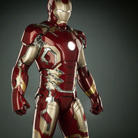 Iron Man mark 43 Legendary 1/2 Scale Sideshow